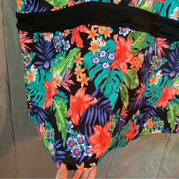 Swimsuits For All Floral Black Tropical Tankini Swimsuit Bathing Top Plus Sz 26 - Picture 8 of 16